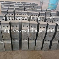 防撞桥梁护栏支架 公路铸铁牛角扶手隔离立柱生产销售