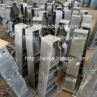 公路铸铁护栏支架一手货源「泊泉机械」*驻马店*河南*新疆