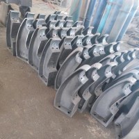 公路铸铁护栏支架一手货源「泊泉机械」*驻马店*河南*新疆