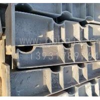 浙江铸铁防撞护栏支架加工厂家_泊泉机械制造铸铁桥梁支架